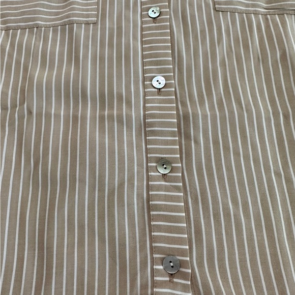 J. Jill Sandbar White Beige Button Up Pocket Front Blouse Top Size M/MP - Picture 14 of 17